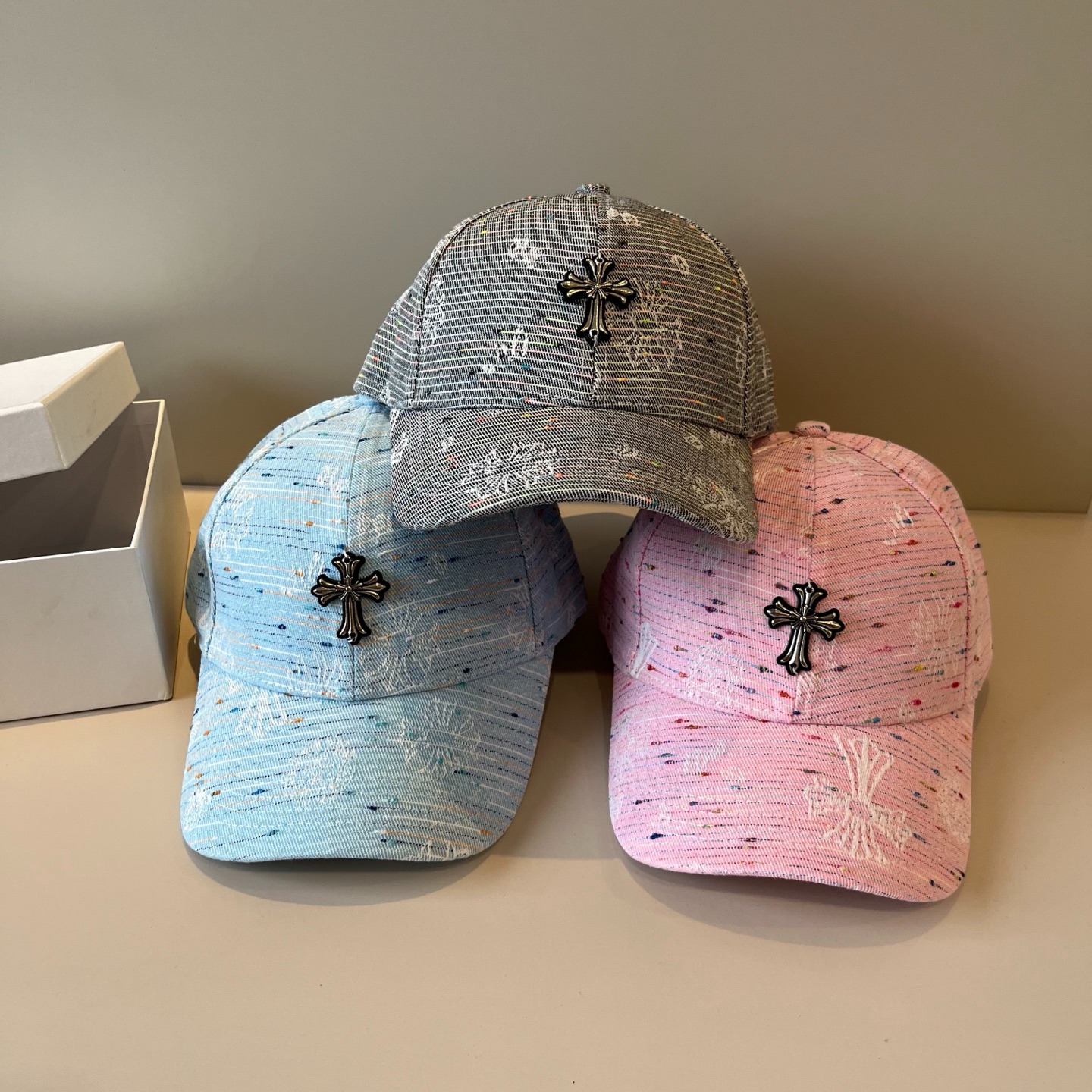 クロムハーツ「Chrome Hearts」モダンスタイル スナップバック キャップ