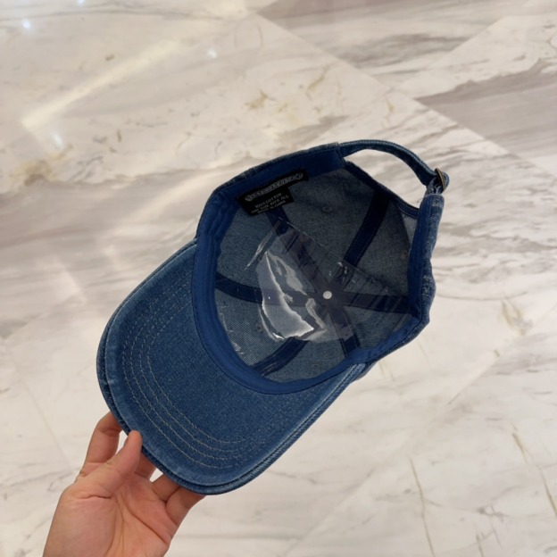 クロムハーツ「Chrome Hearts」ディストレスド スナップバック キャップ