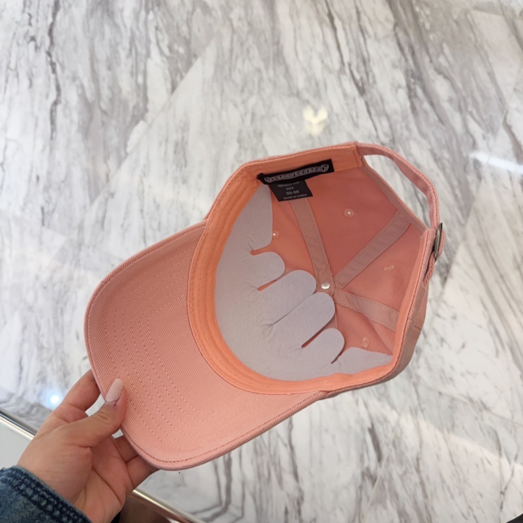 クロムハーツ「Chrome Hearts」ディストレスド スナップバック キャップ