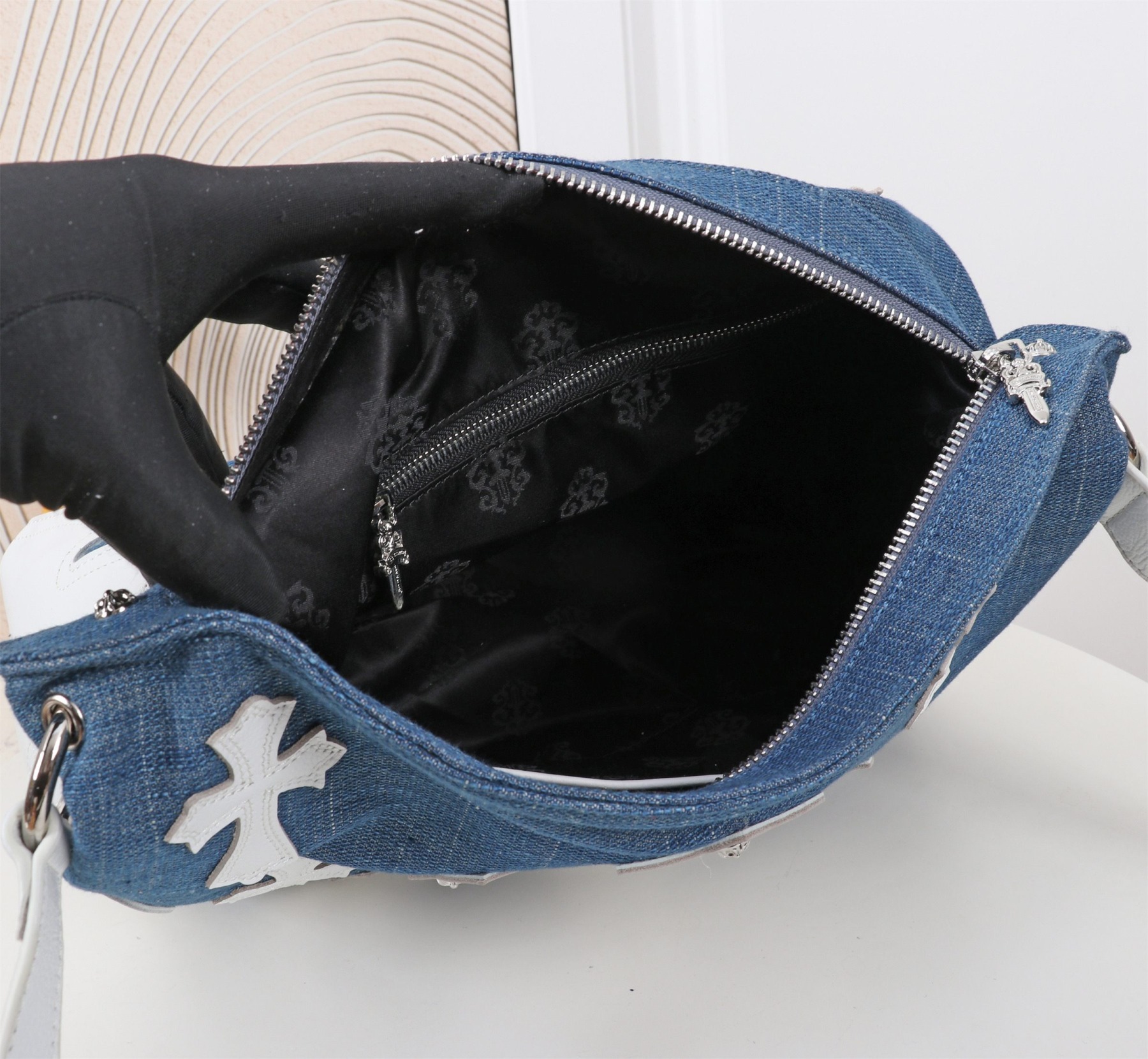 クロムハーツ「Chrome Hearts」クロスデニム レザーショルダーバッグ 45×25×12cm