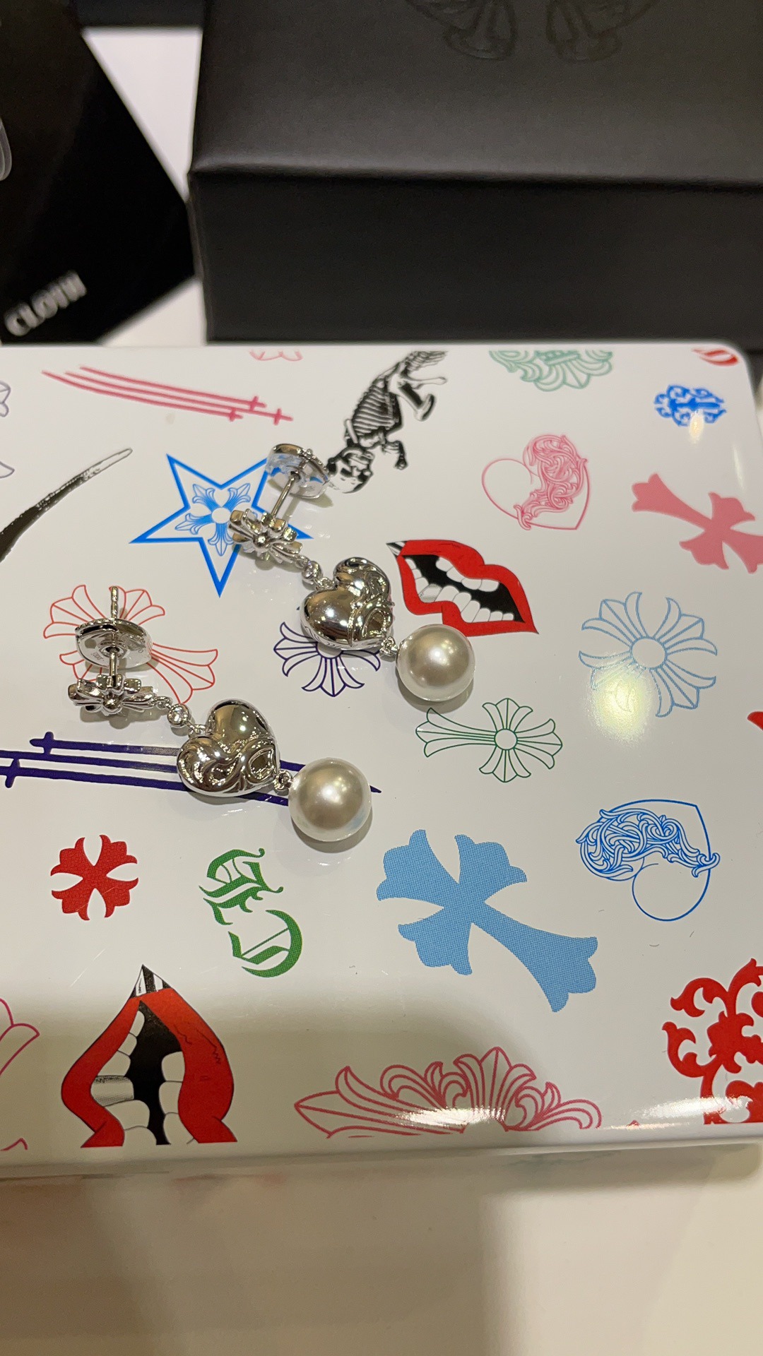 クロムハーツ「Chrome Hearts」クロムハーツ ハートクロスパールピアス ロングピアス