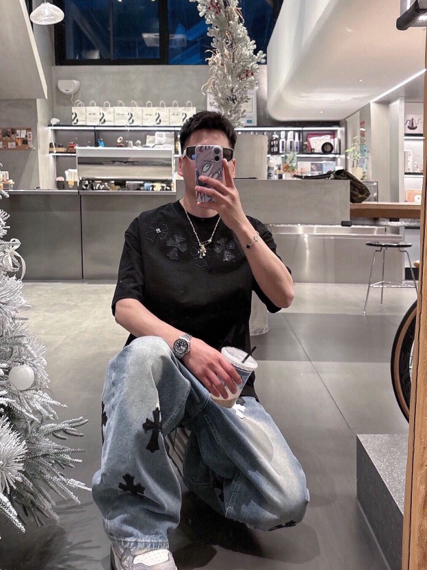 クロムハーツ「Chrome Hearts」エンブロイダリーロゴTシャツ