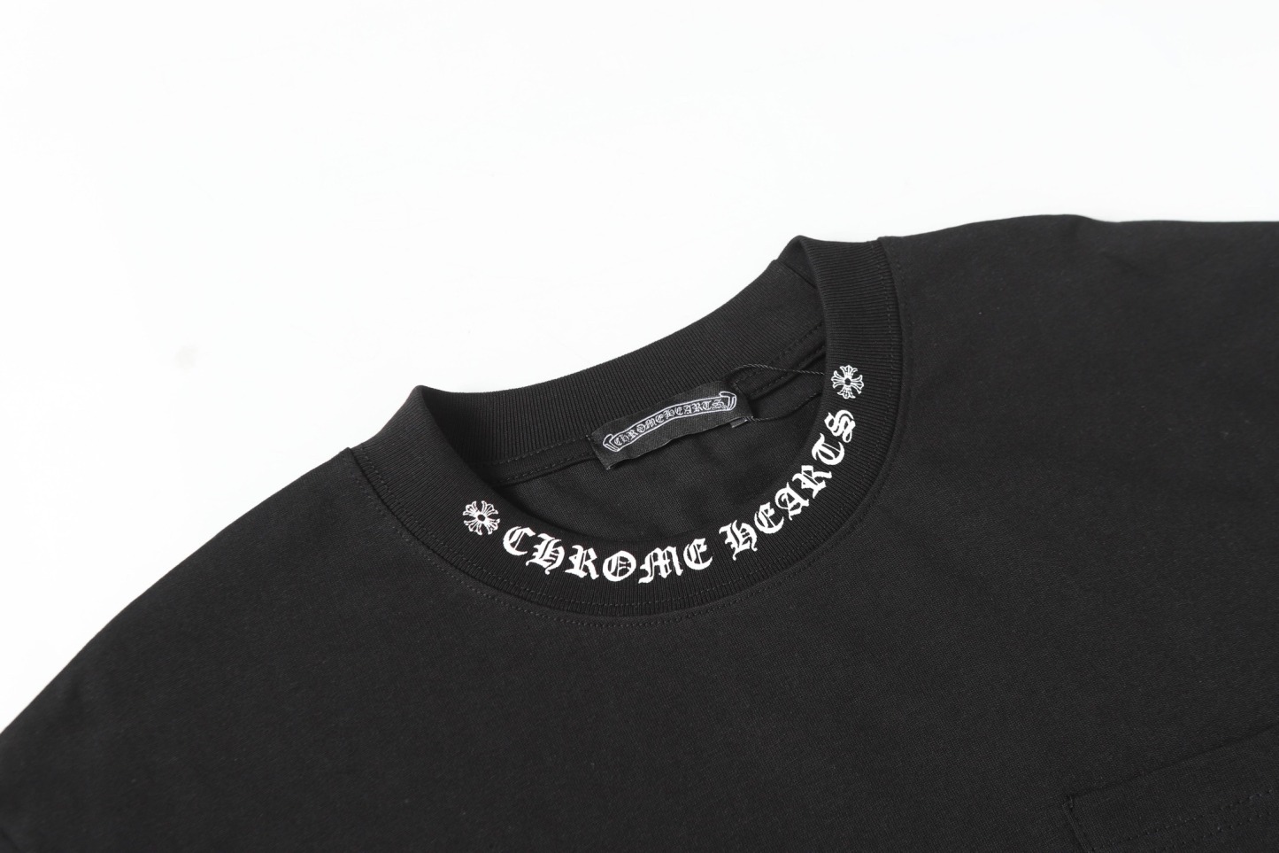 クロムハーツ「Chrome Hearts」サンスクリットロゴ ポケットTシャツ