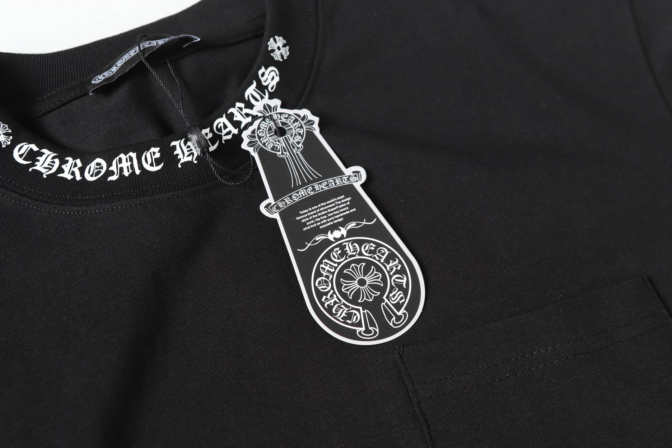 クロムハーツ「Chrome Hearts」サンスクリットロゴ ポケットTシャツ
