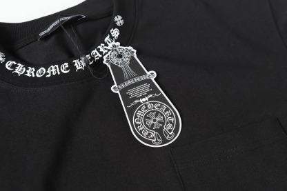 クロムハーツ「Chrome Hearts」サンスクリットロゴ ポケットTシャツ