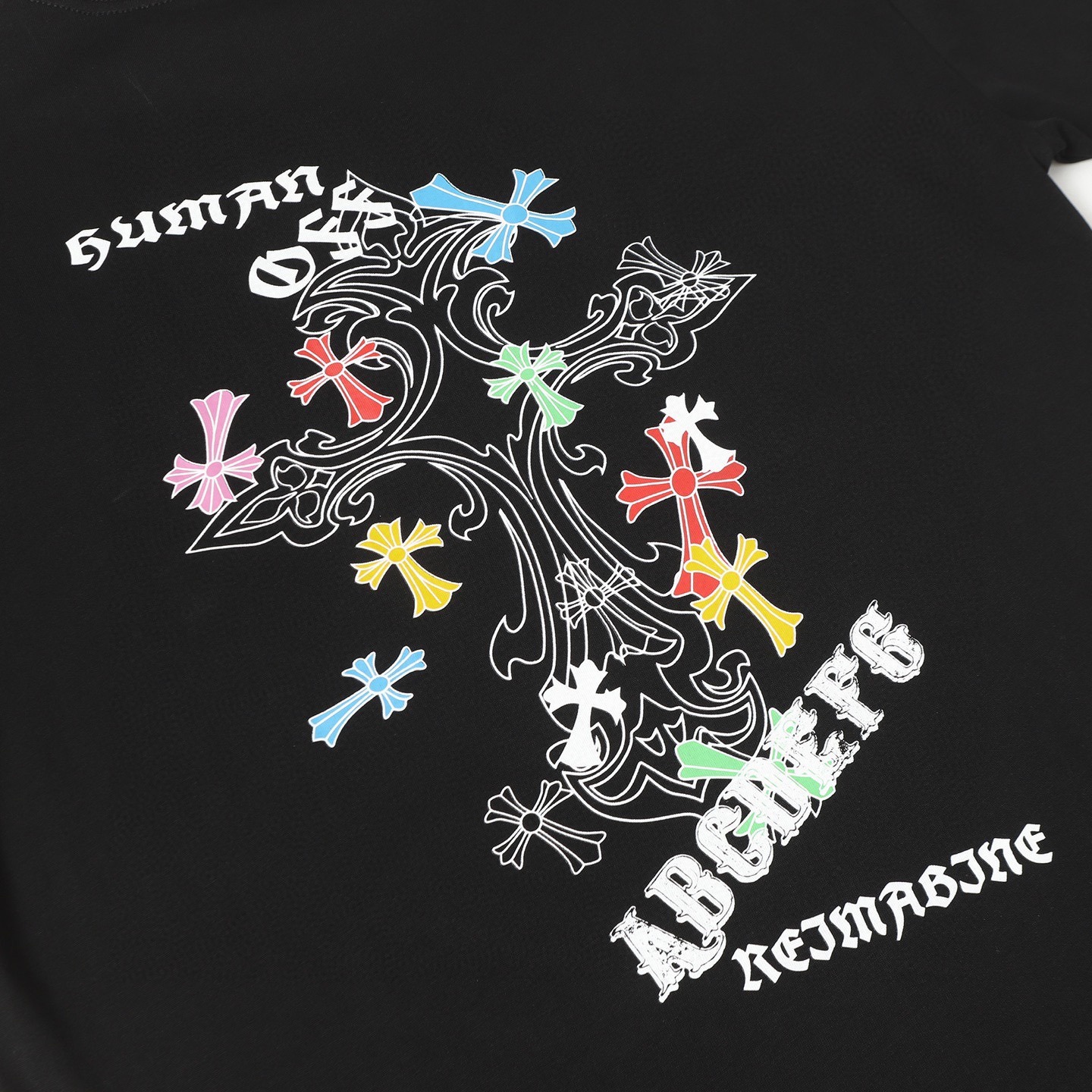 クロムハーツ「Chrome Hearts」サンスクリットプリントTシャツ-ISETAN PRESTIGE CURATED