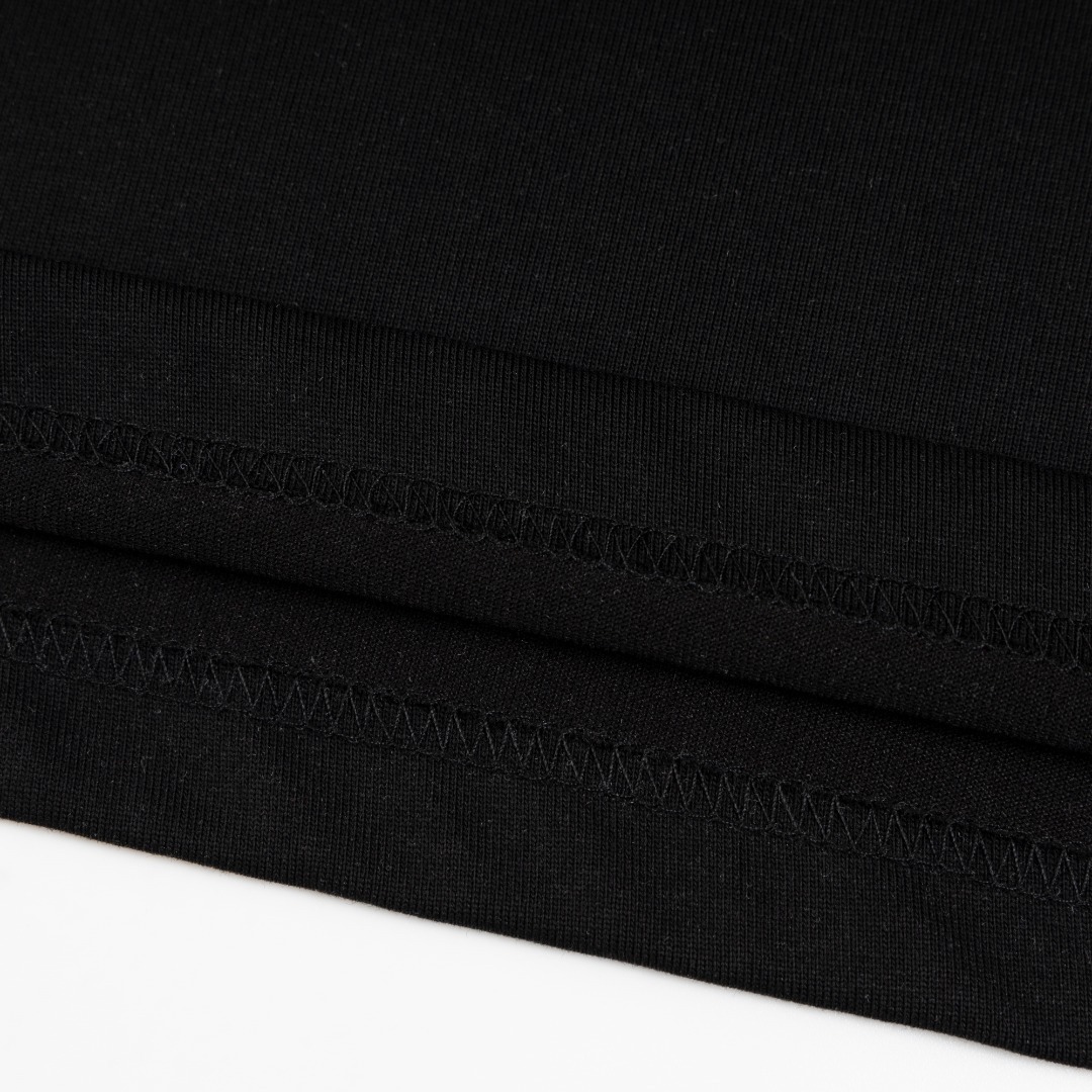 クロムハーツ「Chrome Hearts」サンスクリットクロス ヘビーフォームTシャツ