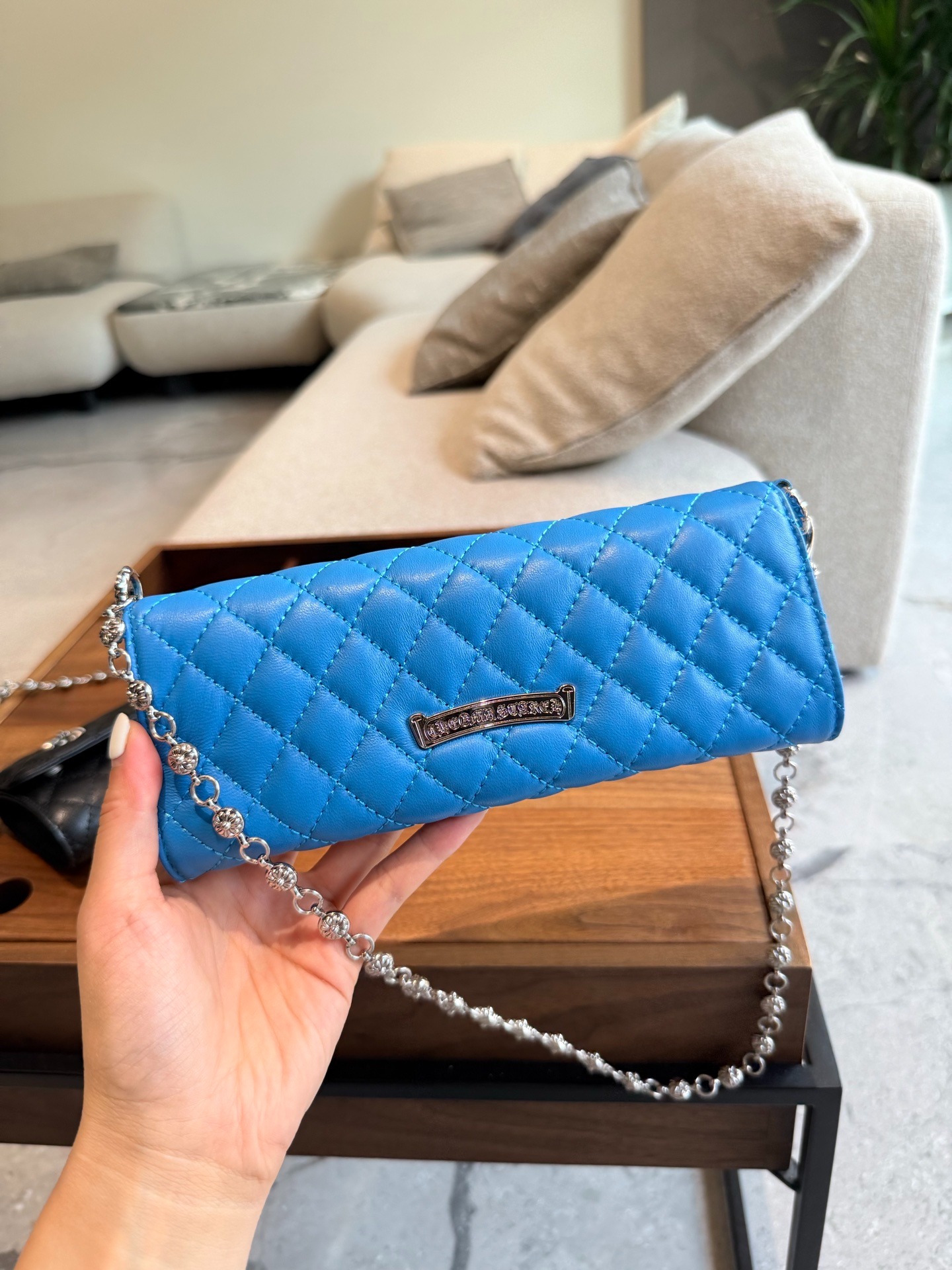 クロムハーツ「Chrome Hearts」ダイヤモンド キルティング チェーンショルダーバッグ