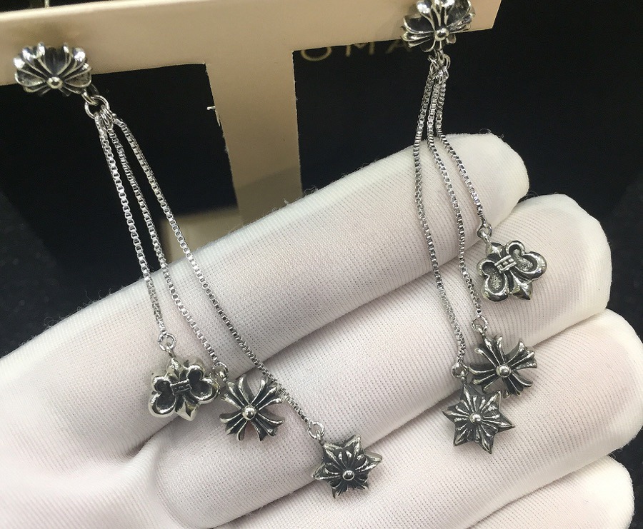 クロムハーツ「Chrome Hearts」フリンジピアス アジアンゴールド ピアス