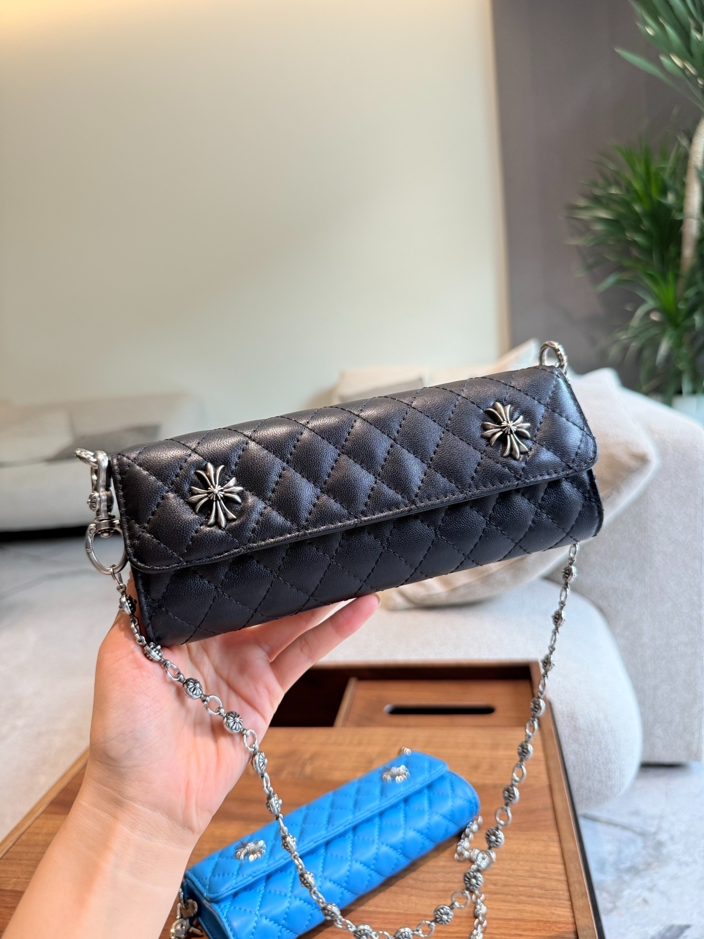 クロムハーツ「Chrome Hearts」ダイヤモンド キルティング チェーンショルダーバッグ