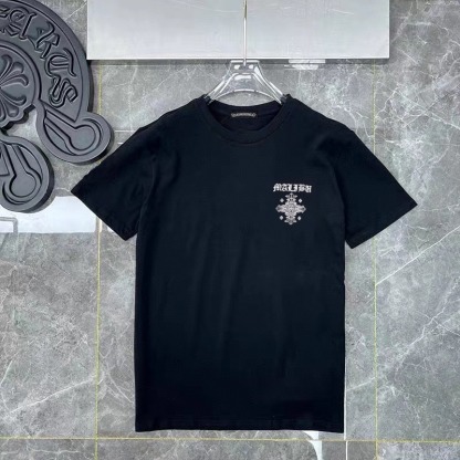 クロムハーツ「Chrome Hearts」サンスクリットクロスTシャツ-ISETAN PRESTIGE CURATED