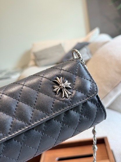 クロムハーツ「Chrome Hearts」ダイヤモンド キルティング チェーンショルダーバッグ