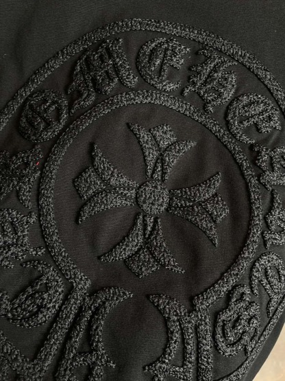 クロムハーツ「Chrome Hearts」エンブロイダリーTシャツ