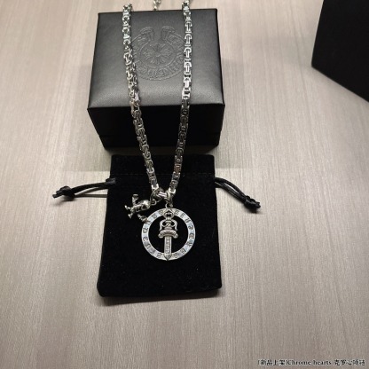 クロムハーツ「Chrome Hearts」ヴィンテージクロスフラワーネックレス