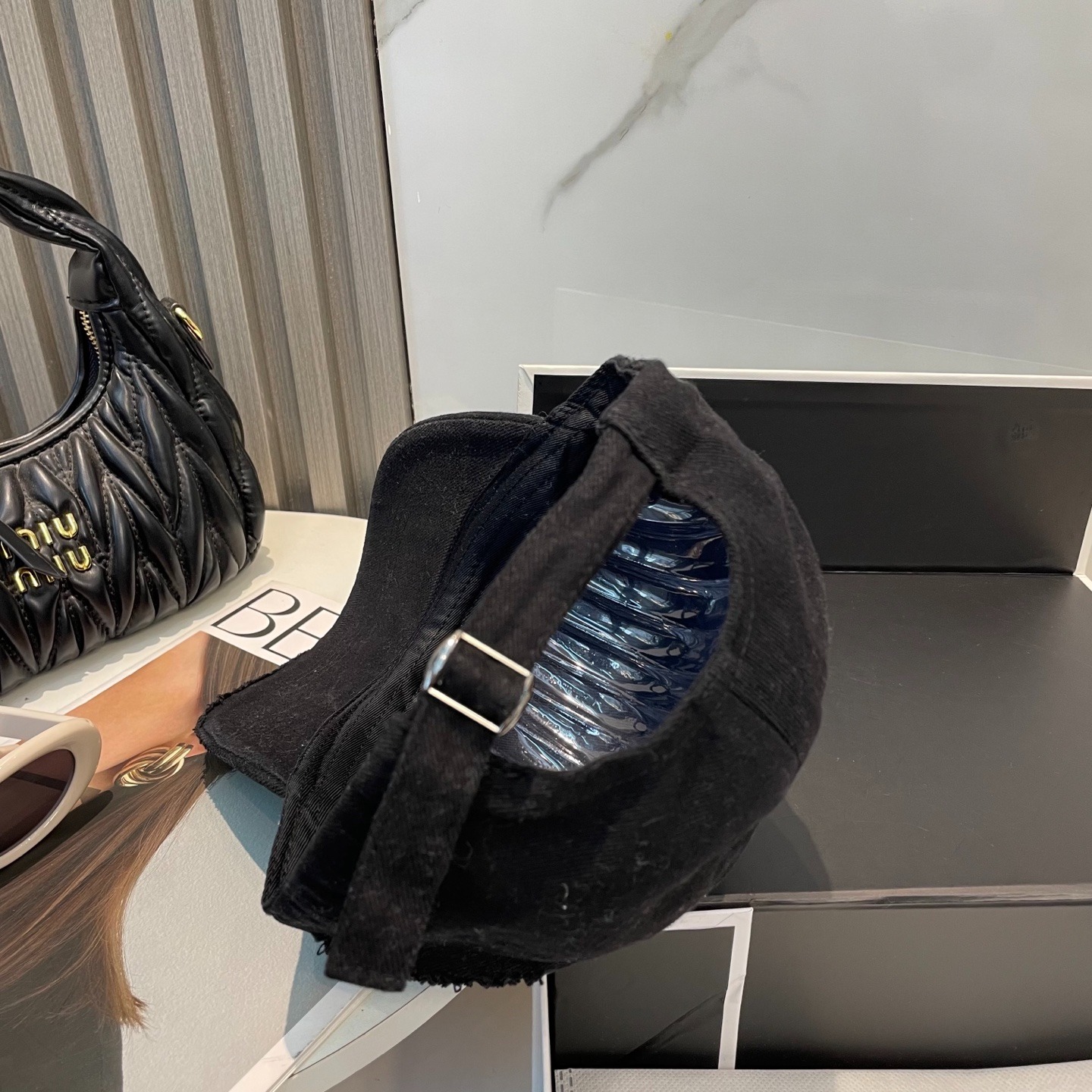 クロムハーツ「Chrome Hearts」ハーツ クロスロゴ ベースボールキャップ