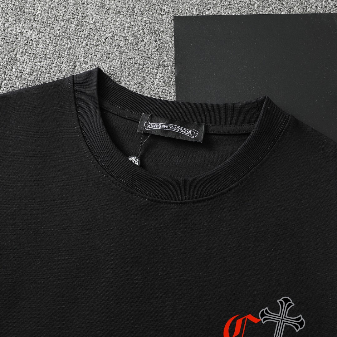 クロムハーツ「Chrome Hearts」エッセンシャル クルーネックTシャツ