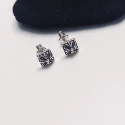 クロムハーツ「Chrome Hearts」クロムハーツ スクエアクロスピアス S925 ユニセックス ピアス