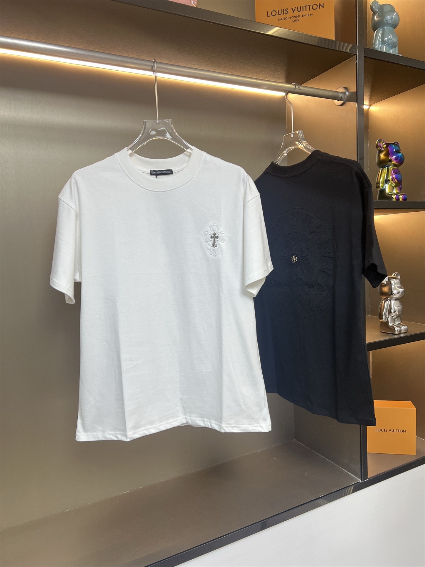 クロムハーツ「Chrome Hearts」レーザーカット クロス プリントTシャツ-ISETAN PRESTIGE CURATED