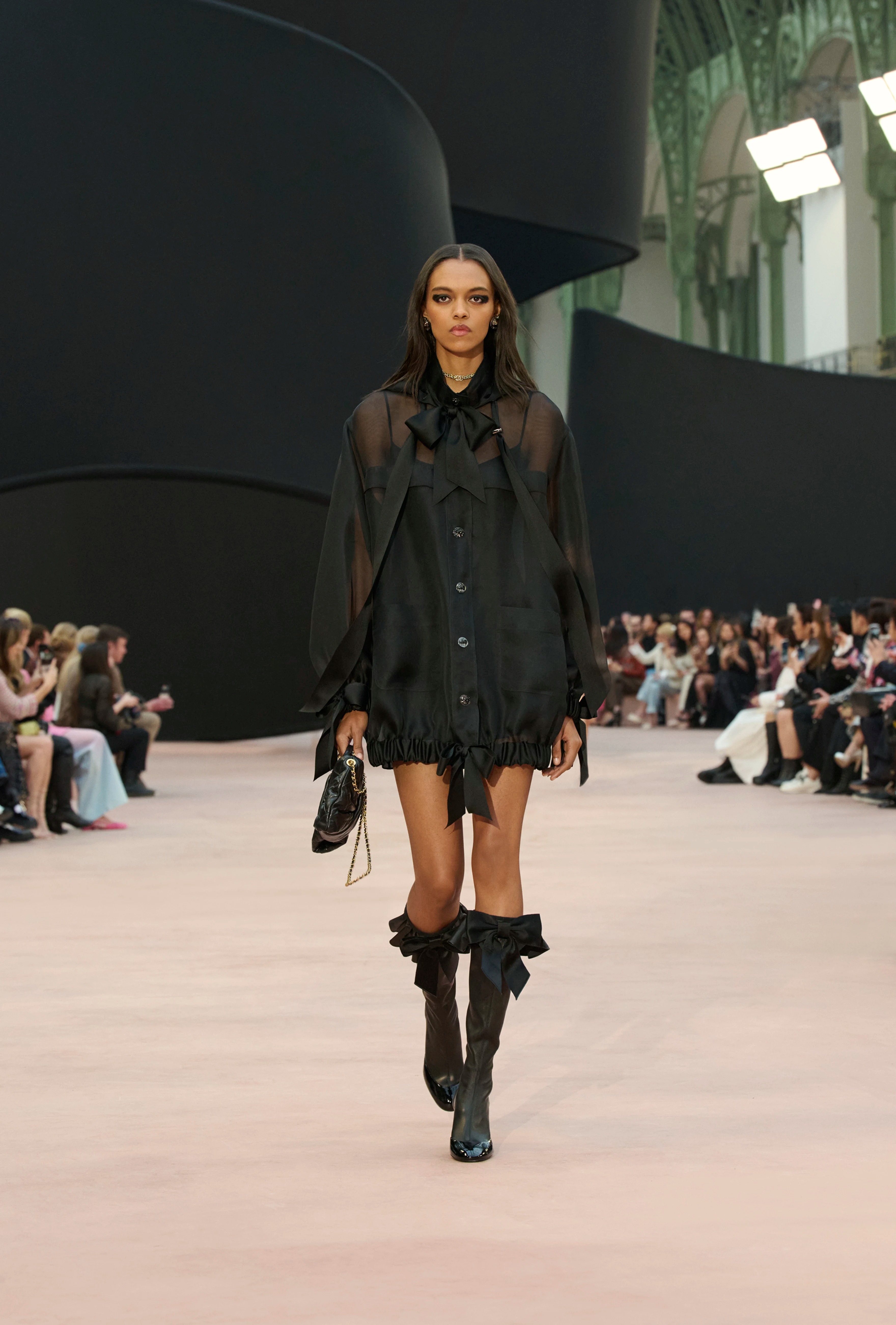 【予定】シャネル「Chanel」ミニ ボウ バッグ【2025/26年秋冬 コレクション】