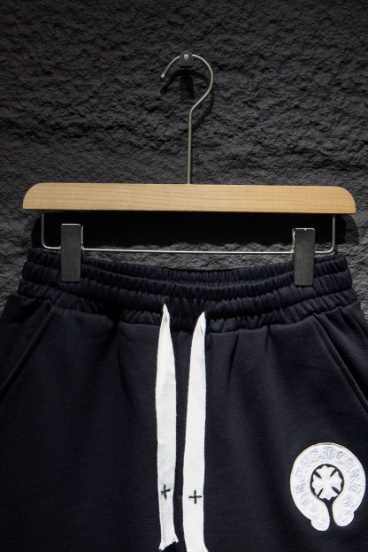 クロムハーツ「Chrome Hearts」ヴィンテージウォッシュ エンブロイダリー カーゴショーツ