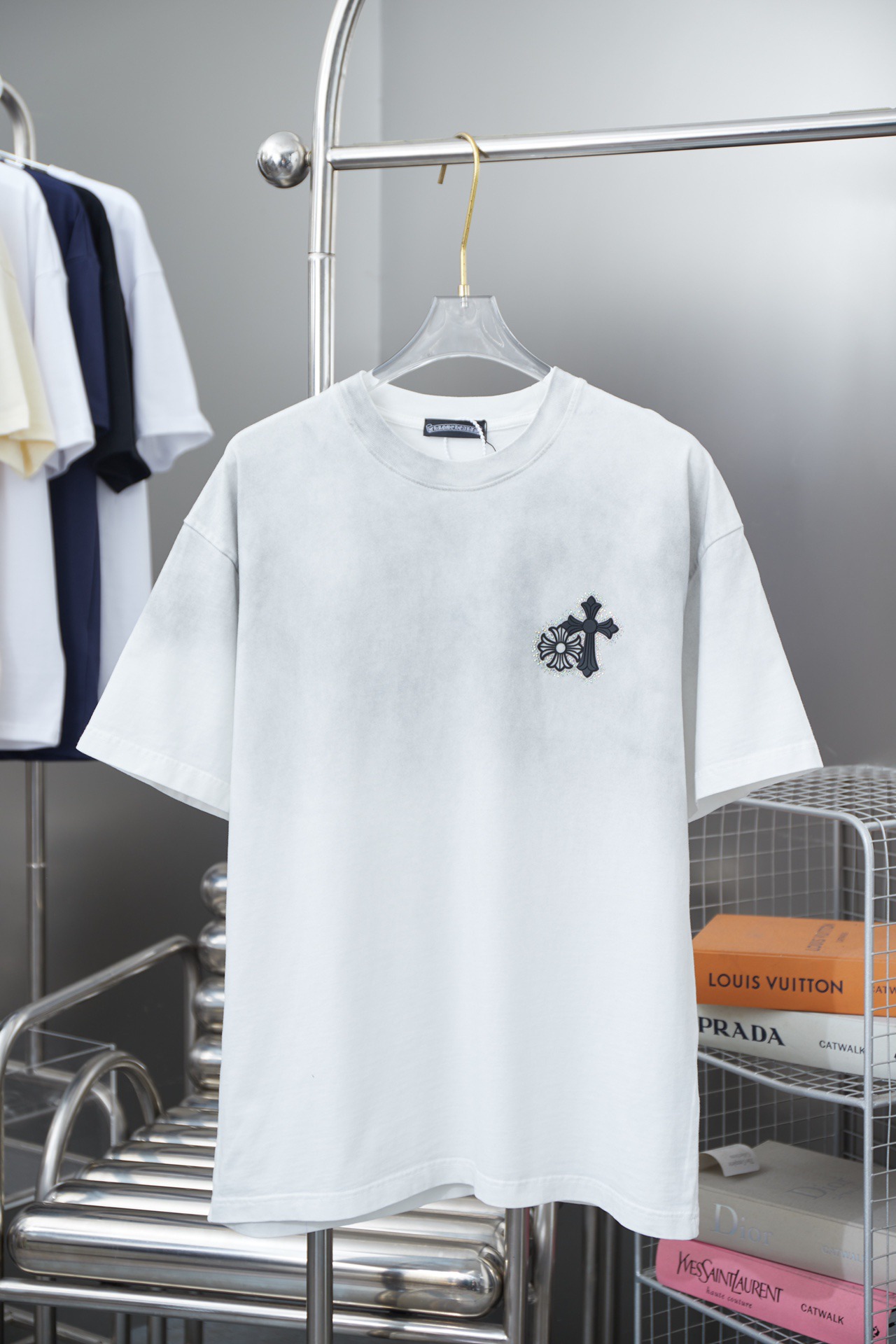 クロムハーツ「Chrome Hearts」ヘビーウェイト ストーンTシャツ