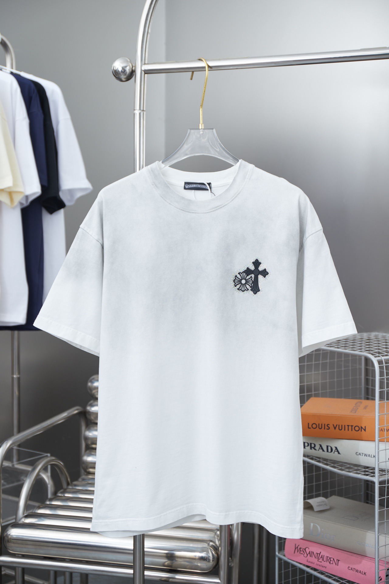 クロムハーツ「Chrome Hearts」ヘビーウェイト ストーンTシャツ