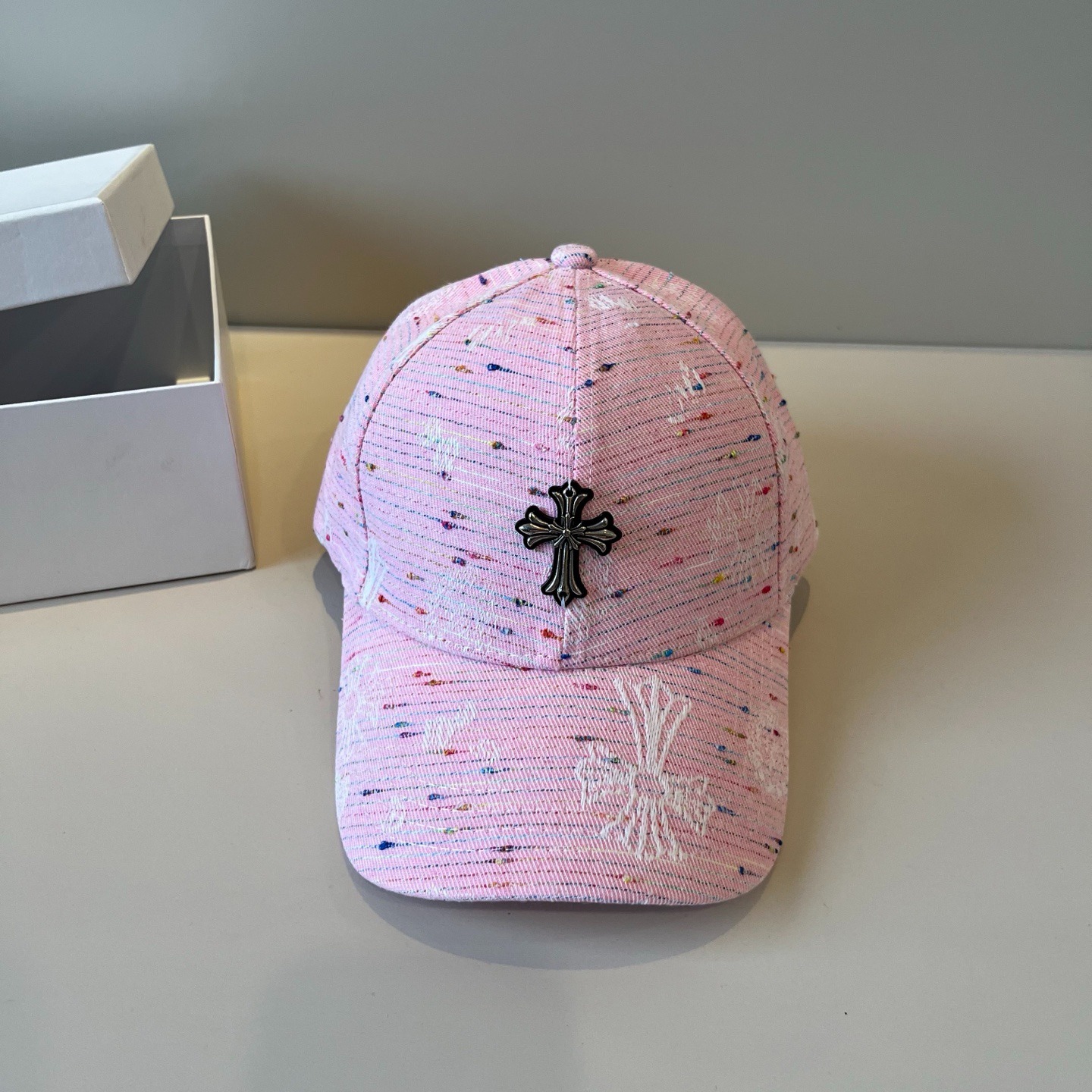 クロムハーツ「Chrome Hearts」モダンスタイル スナップバック キャップ