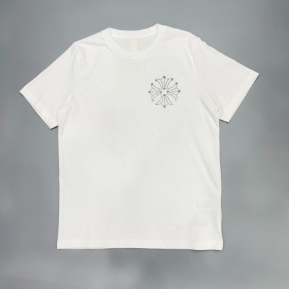 クロムハーツ「Chrome Hearts」スパンコールサンスクリット スタッドTシャツ