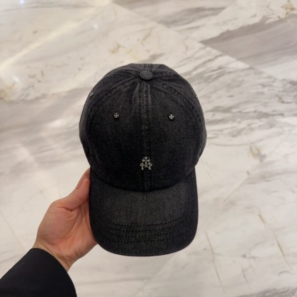 クロムハーツ「Chrome Hearts」ディストレスド スナップバック キャップ