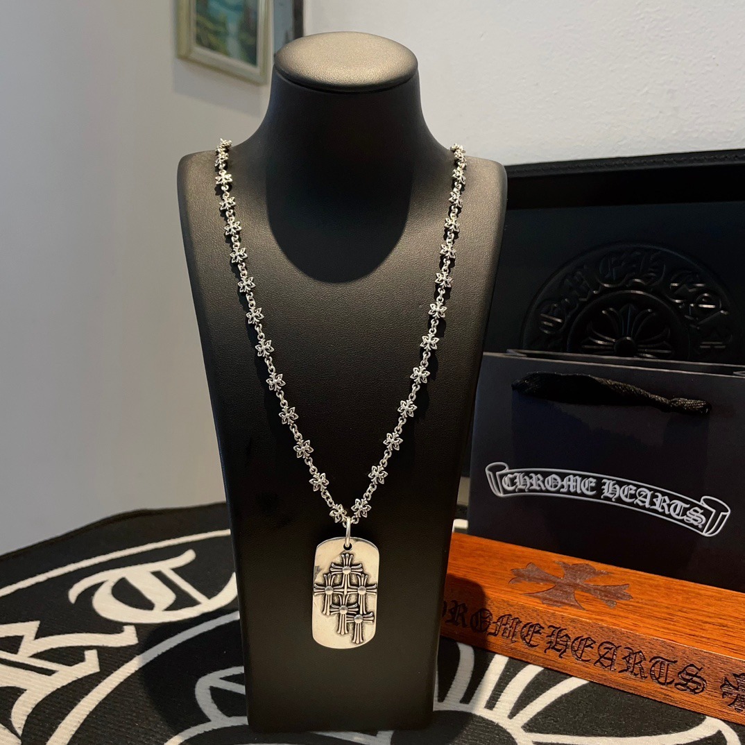 クロムハーツ「Chrome Hearts」ヴィンテージクロス ネックレス