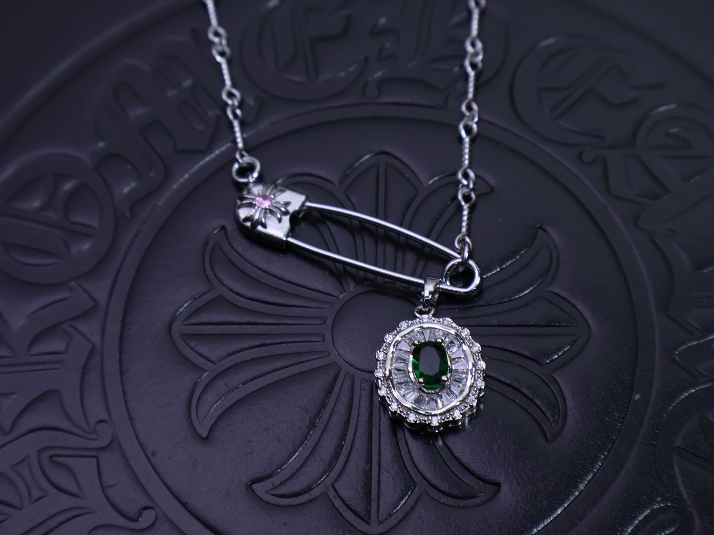 クロムハーツ「Chrome Hearts」ゴシッククロス＆フルール マルチスタイルペンダント