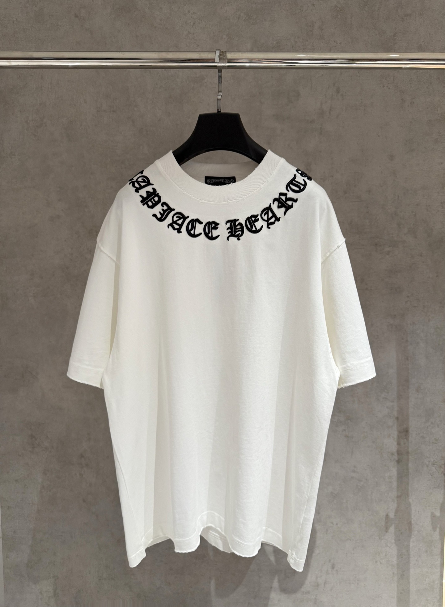 クロムハーツ「Chrome Hearts」エンブロイダリー ヘビーウェイトTシャツ