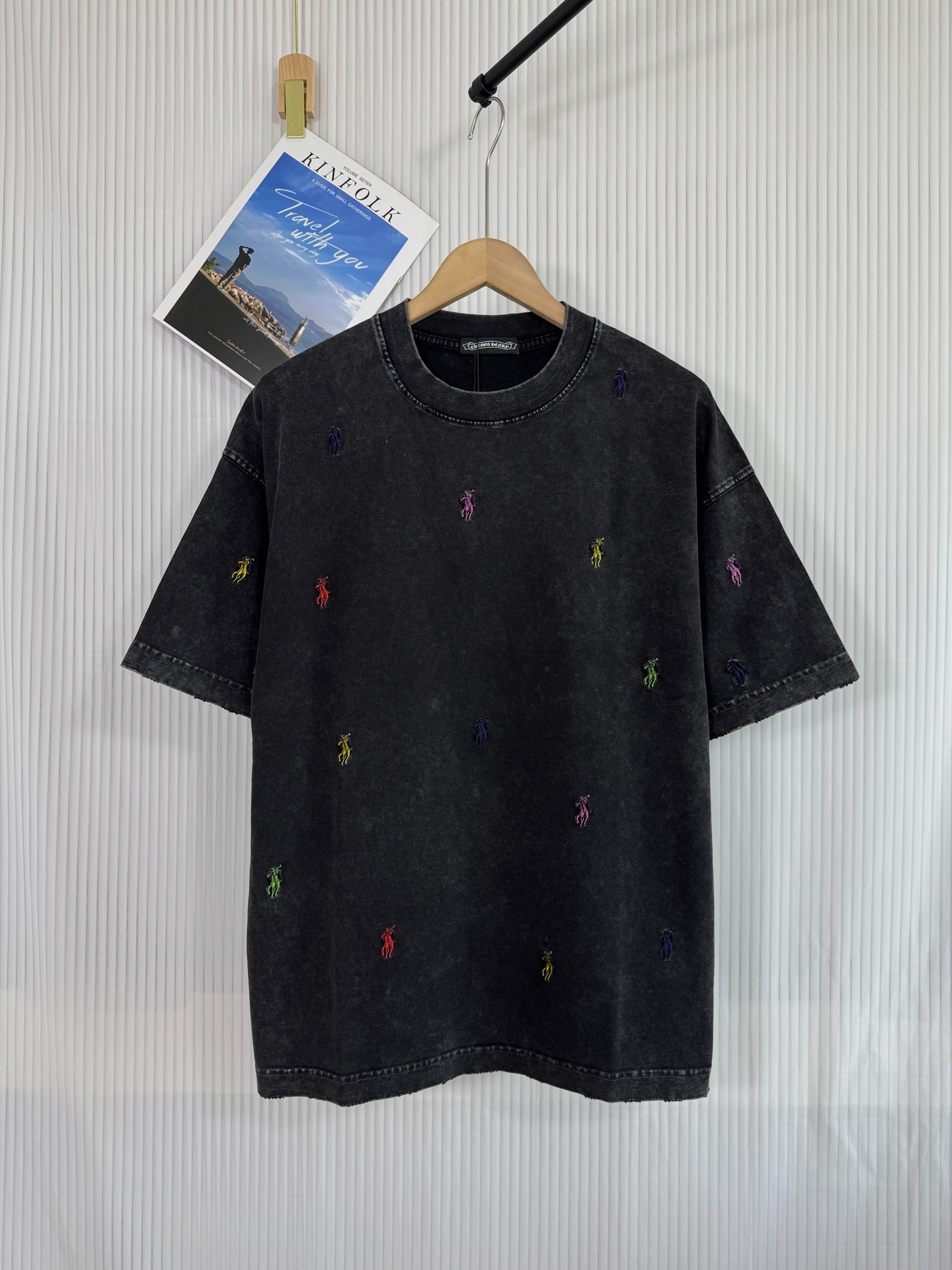 クロムハーツ「Chrome Hearts」3Dホースシュークロス エンブロイダリーTシャツ