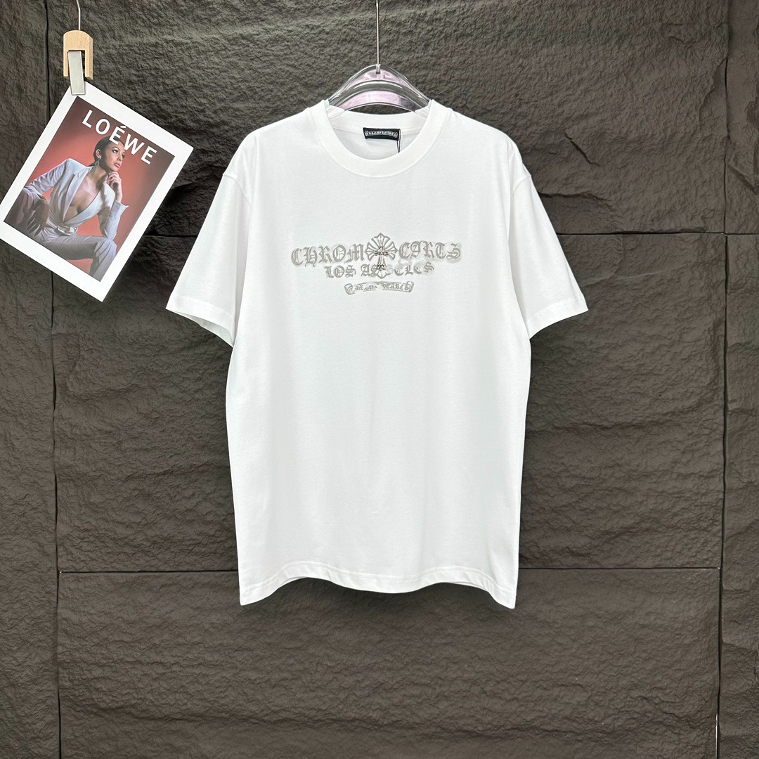 クロムハーツ「Chrome Hearts」メタルクロス ルーンロゴTシャツ