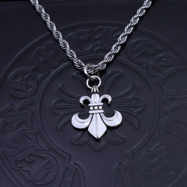 クロムハーツネックレスですP110