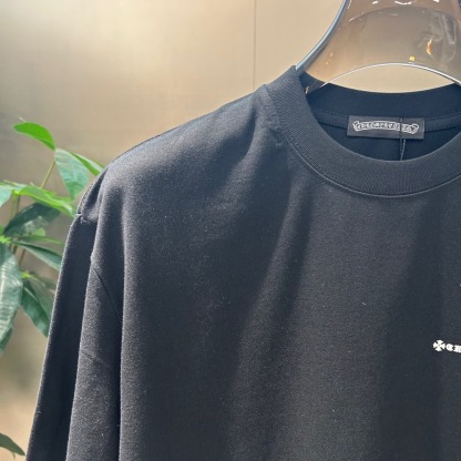 クロムハーツ「Chrome Hearts」クルーネックTシャツ