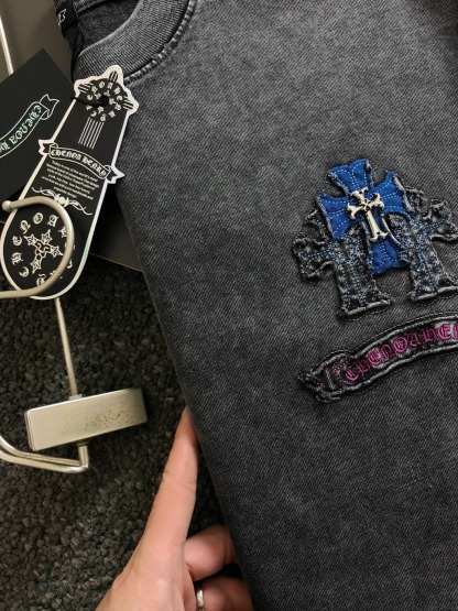 クロムハーツ「Chrome Hearts」ヴィンテージサンスクリットTシャツ