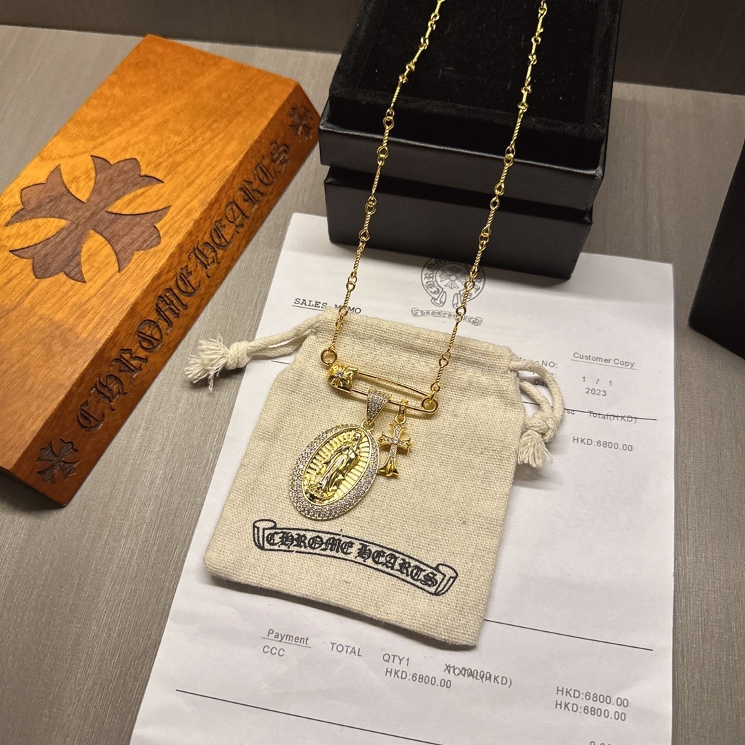 クロムハーツ「Chrome Hearts」ゴールドエディション クロスフラワーネックレス