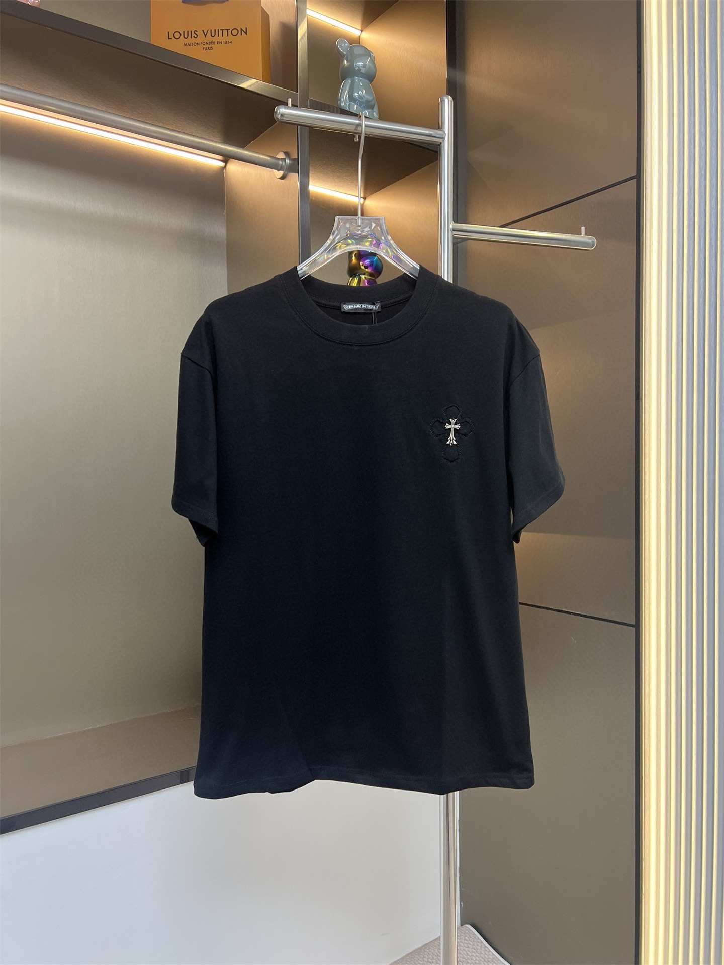 クロムハーツ「Chrome Hearts」レーザーカット クロス プリントTシャツ-ISETAN PRESTIGE CURATED