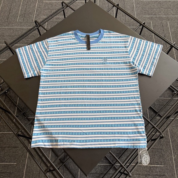 クロムハーツ「Chrome Hearts」 ストライプサンスクリットTシャツ