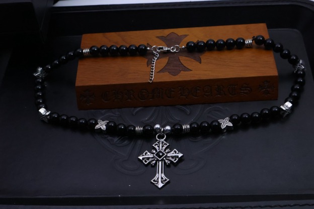 クロムハーツ「Chrome Hearts」ブラックビーズクロス ペンダントネックレス