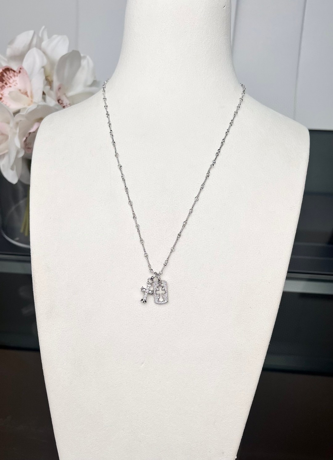 クロムハーツ「Chrome Hearts」スクエアクロスペンダント ネックレス