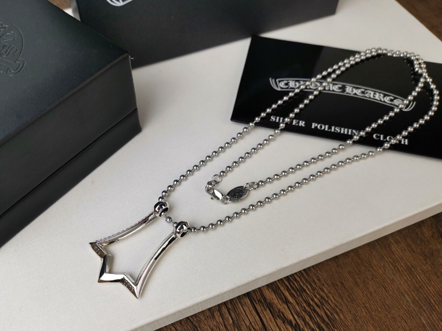 クロムハーツ「Chrome Hearts」トライデントペンダントネックレス