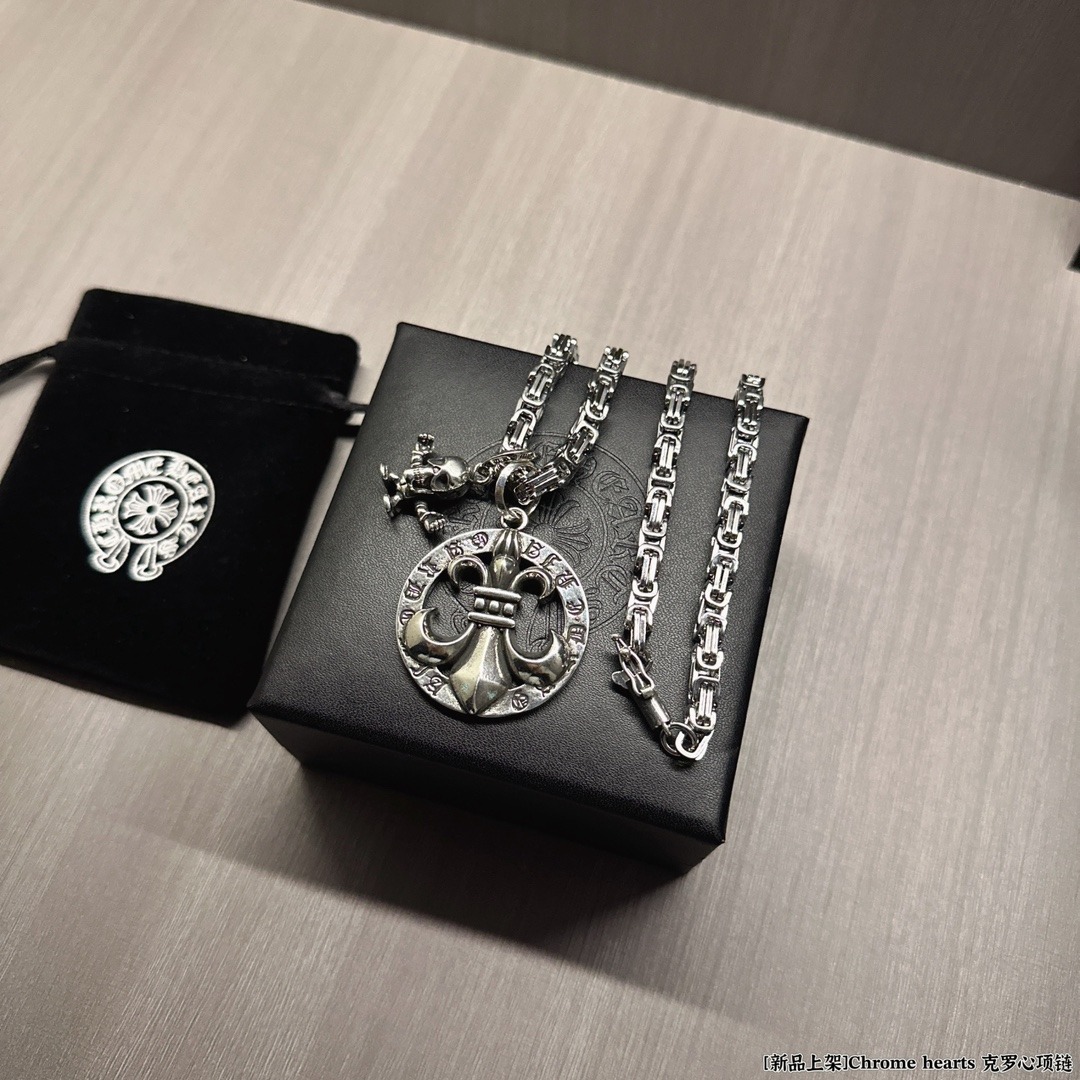 クロムハーツ「Chrome Hearts」ヴィンテージクロスフラワーネックレス