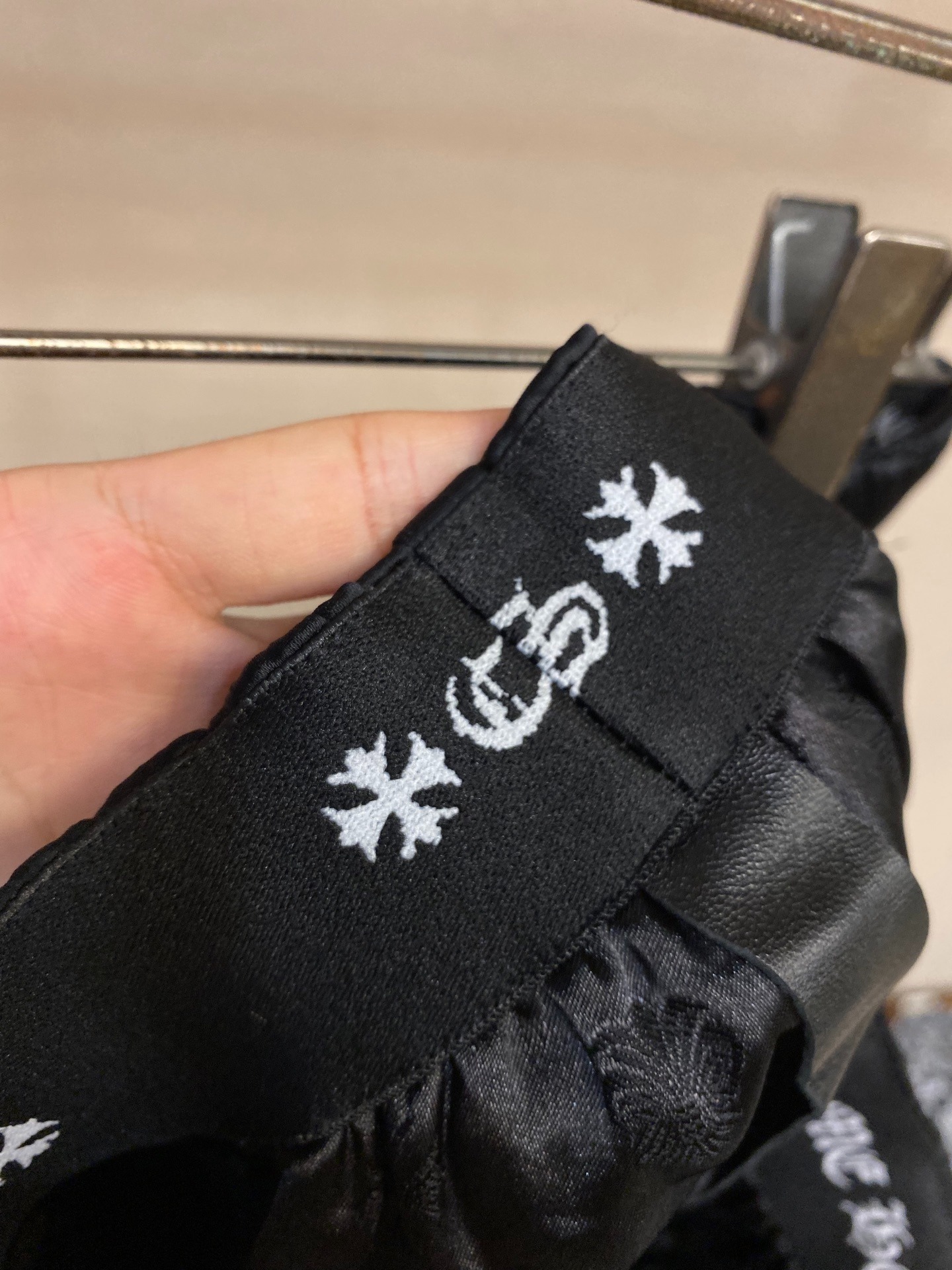 クロムハーツ「Chrome Hearts」アセテート リネン ミックス ショーツ