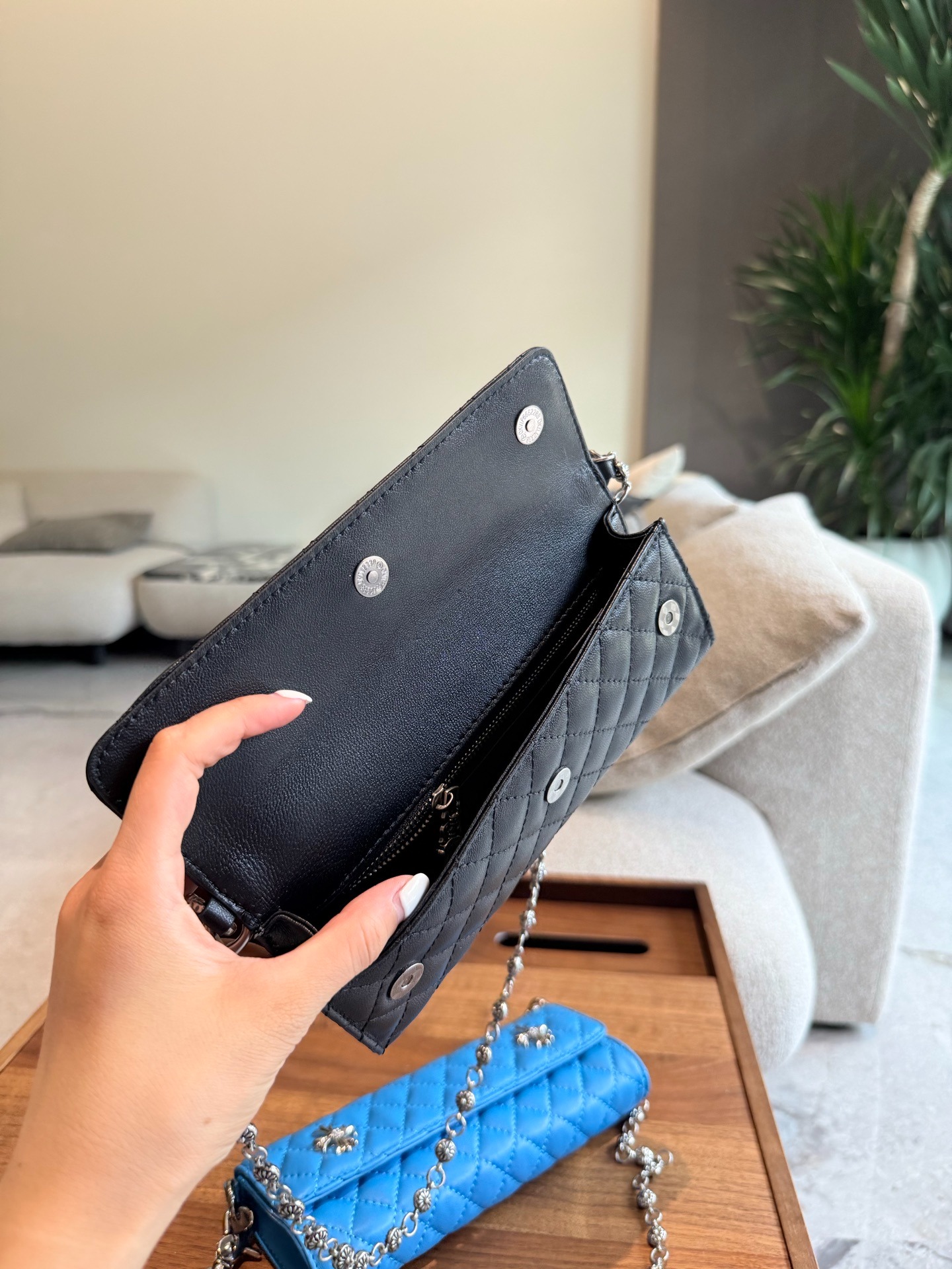 クロムハーツ「Chrome Hearts」ダイヤモンド キルティング チェーンショルダーバッグ