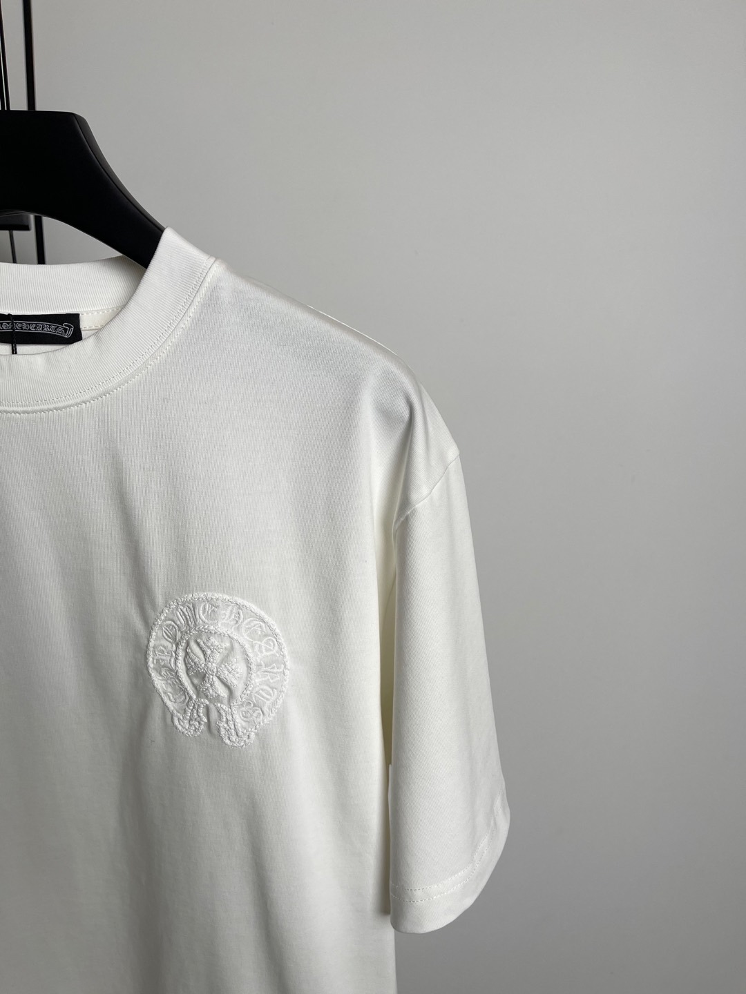 クロムハーツ「Chrome Hearts」エンブロイダリーTシャツ