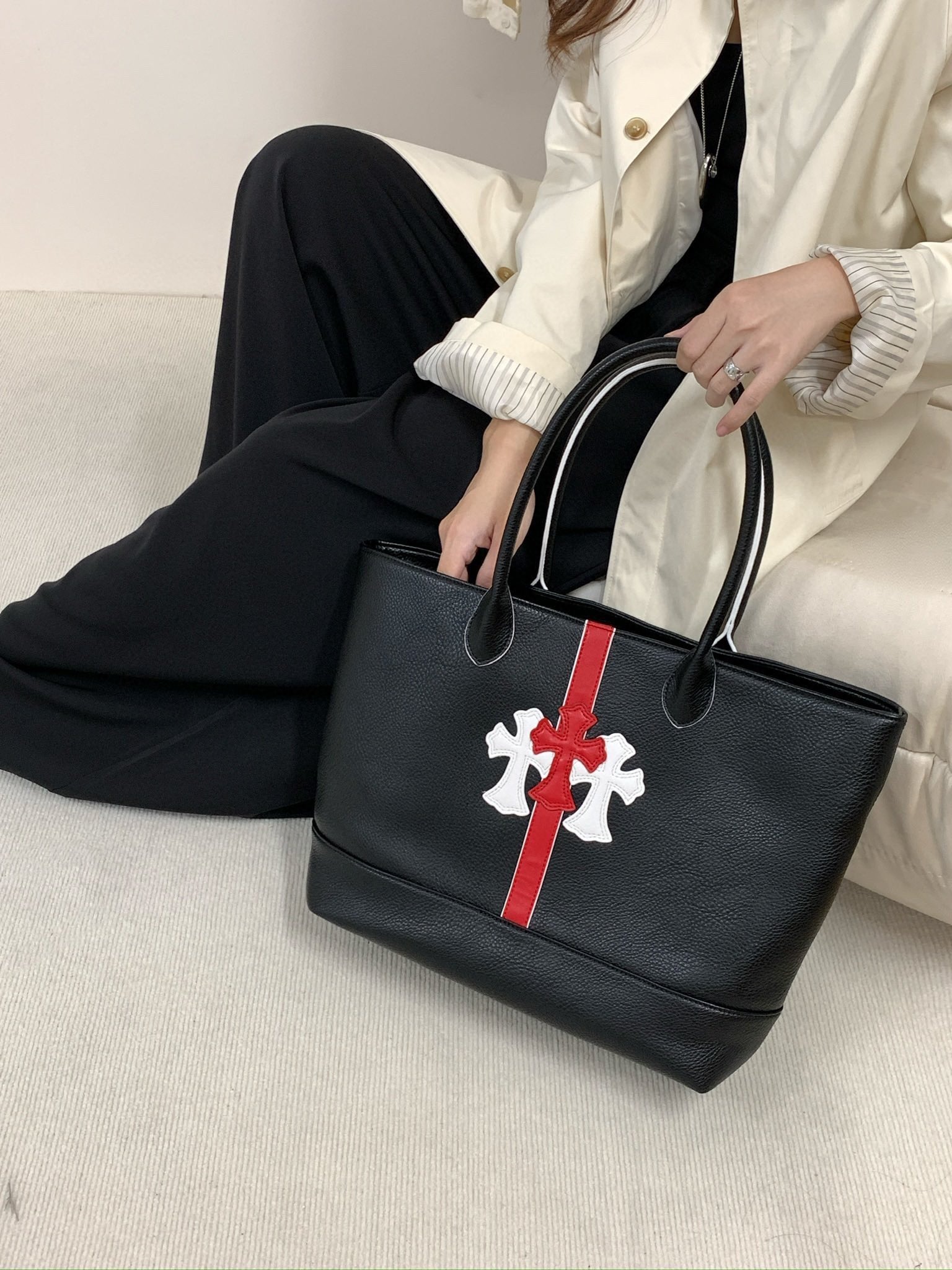クロムハーツ「Chrome Hearts」トートバッグ クロスロゴ 35×31×12cm