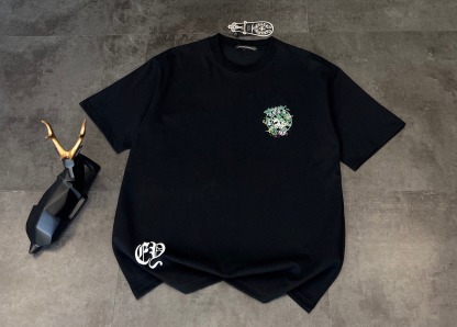 クロムハーツ「Chrome Hearts」シグネチャークロス プリントTシャツ