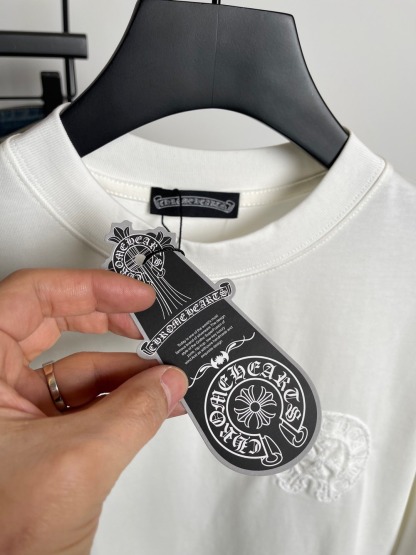 クロムハーツ「Chrome Hearts」エンブロイダリーTシャツ